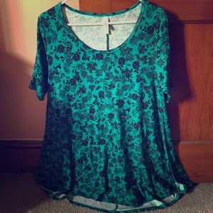LuLaRoe Perfect Tee